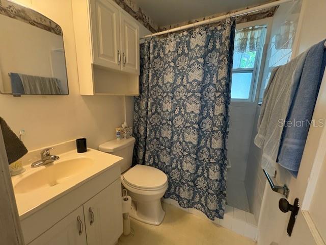 Image 11 of 25 For 225 Evergreen Drive