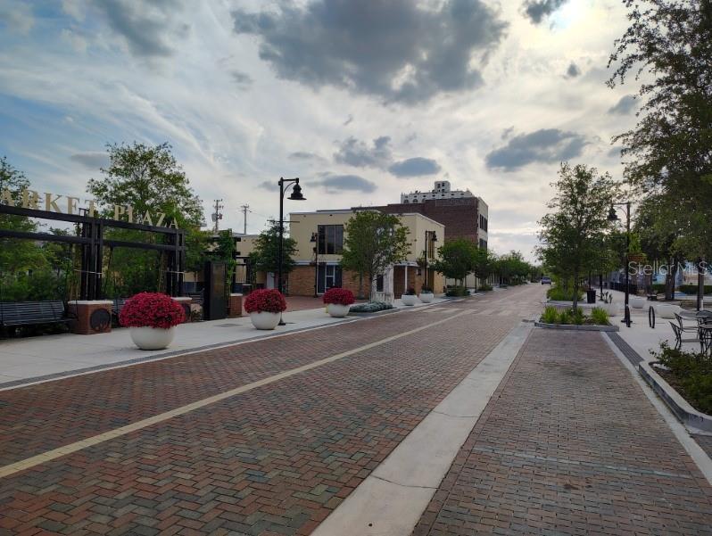 Image 8 of 11 For 31 & 35 Orange Avenue W