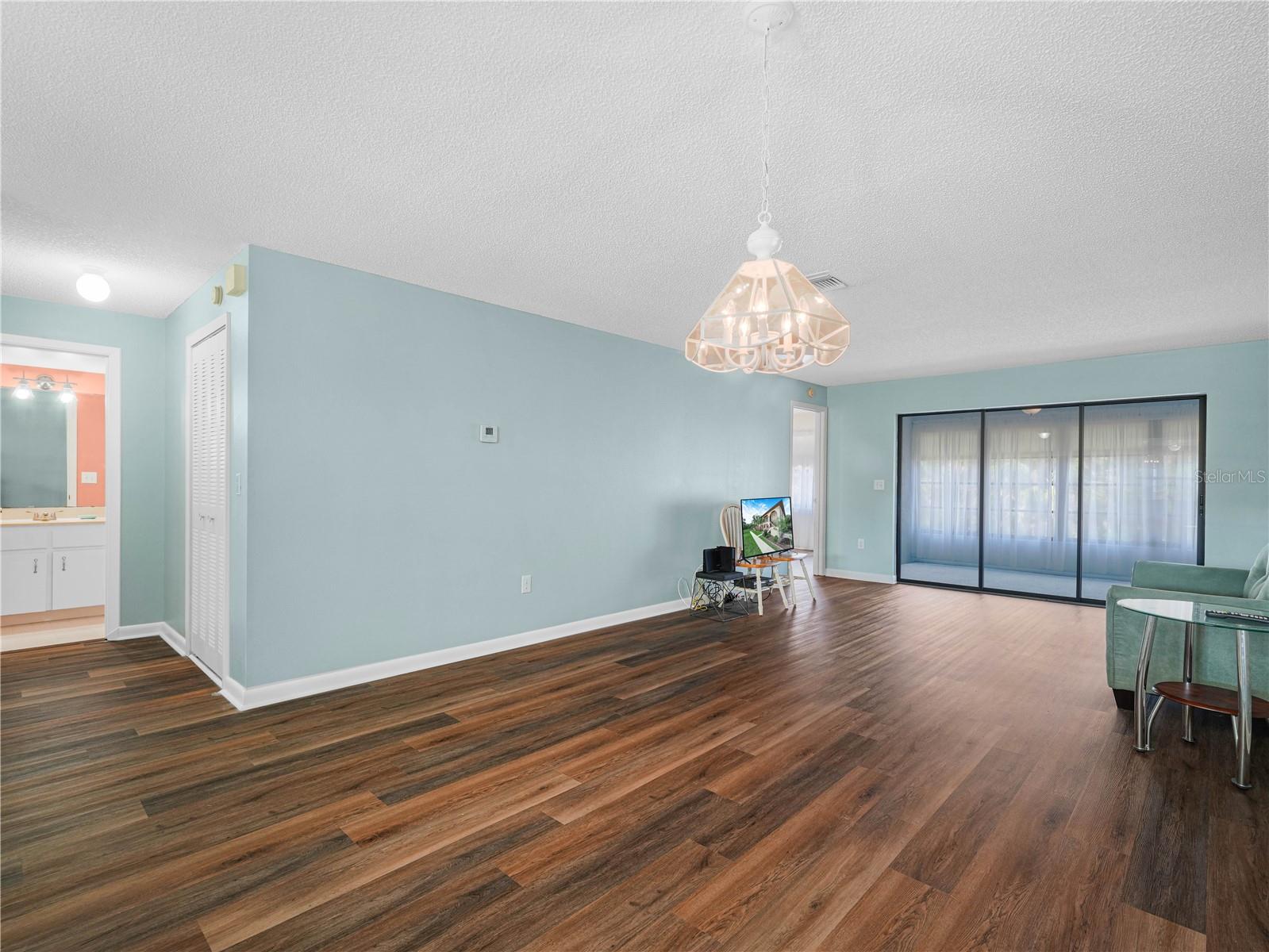 Image 10 of 31 For 2809 Granada Court 5