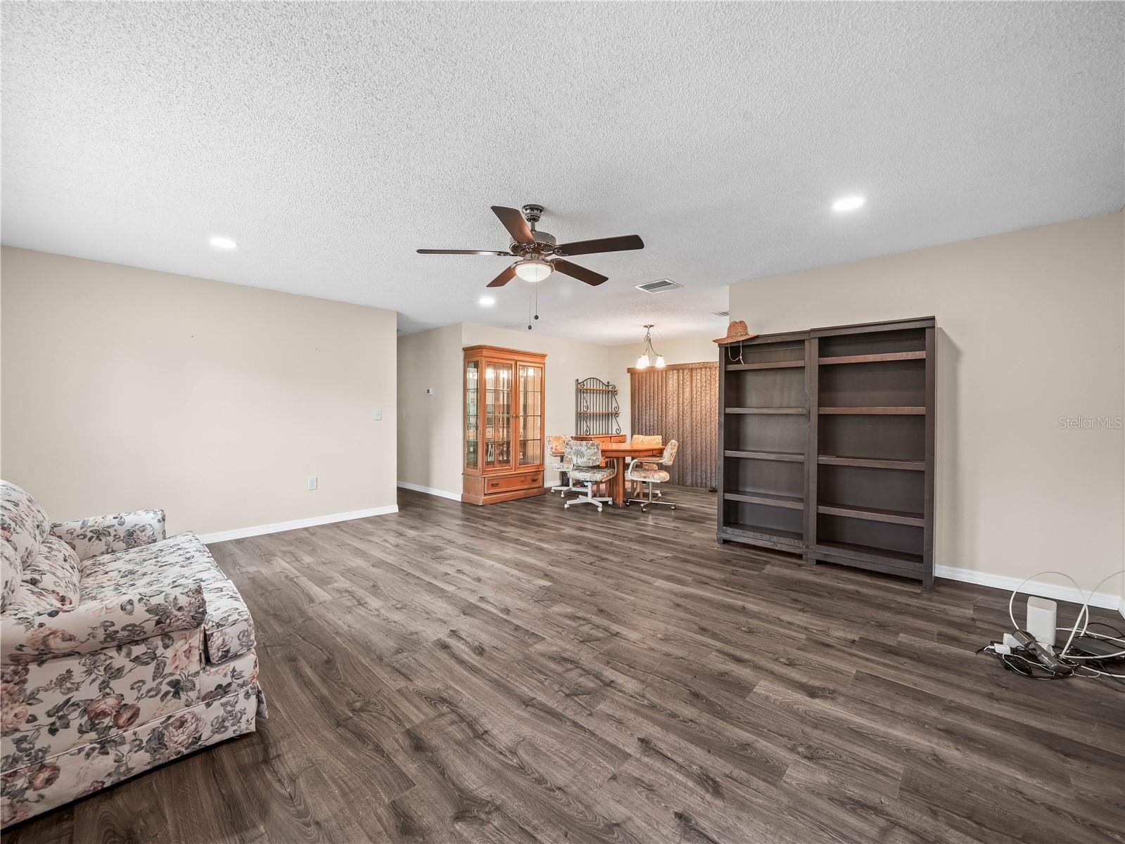 Image 4 of 39 For 509 Mountain Drive
