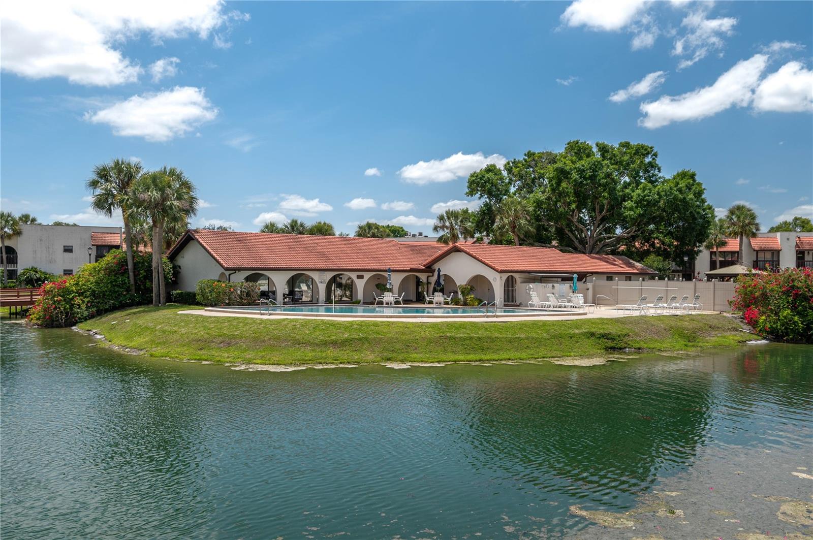 Image 24 of 31 For 6201 Country Club Drive 21