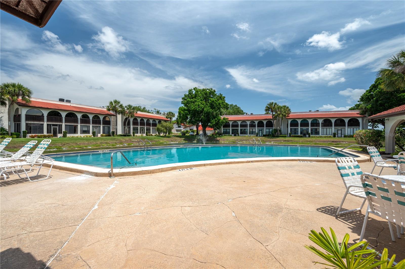 Image 26 of 31 For 6201 Country Club Drive 21
