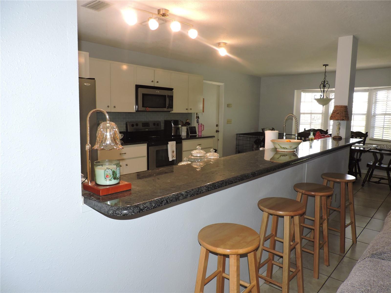 Image 14 of 47 For 882 Redwood Way