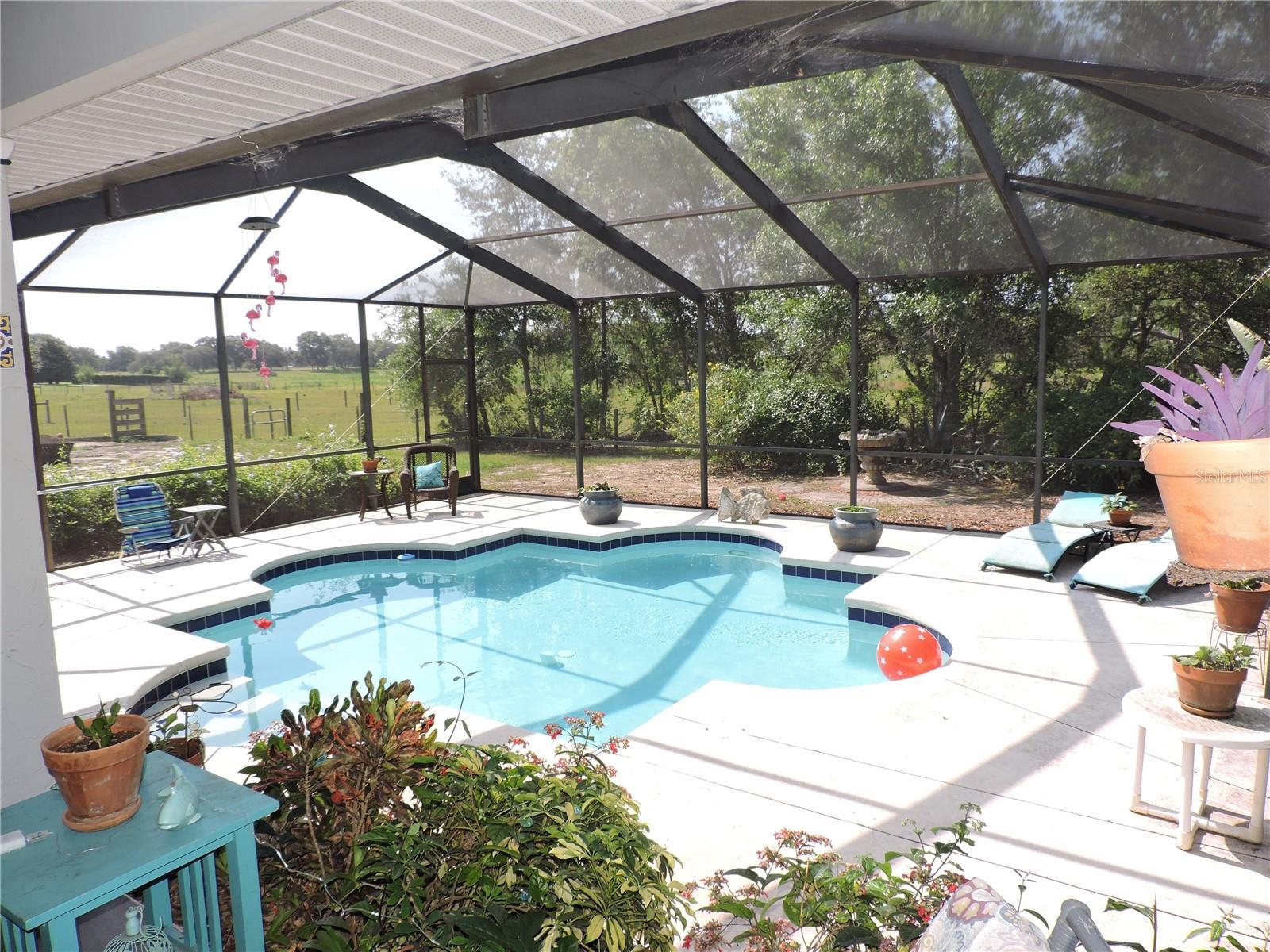 Image 39 of 47 For 882 Redwood Way