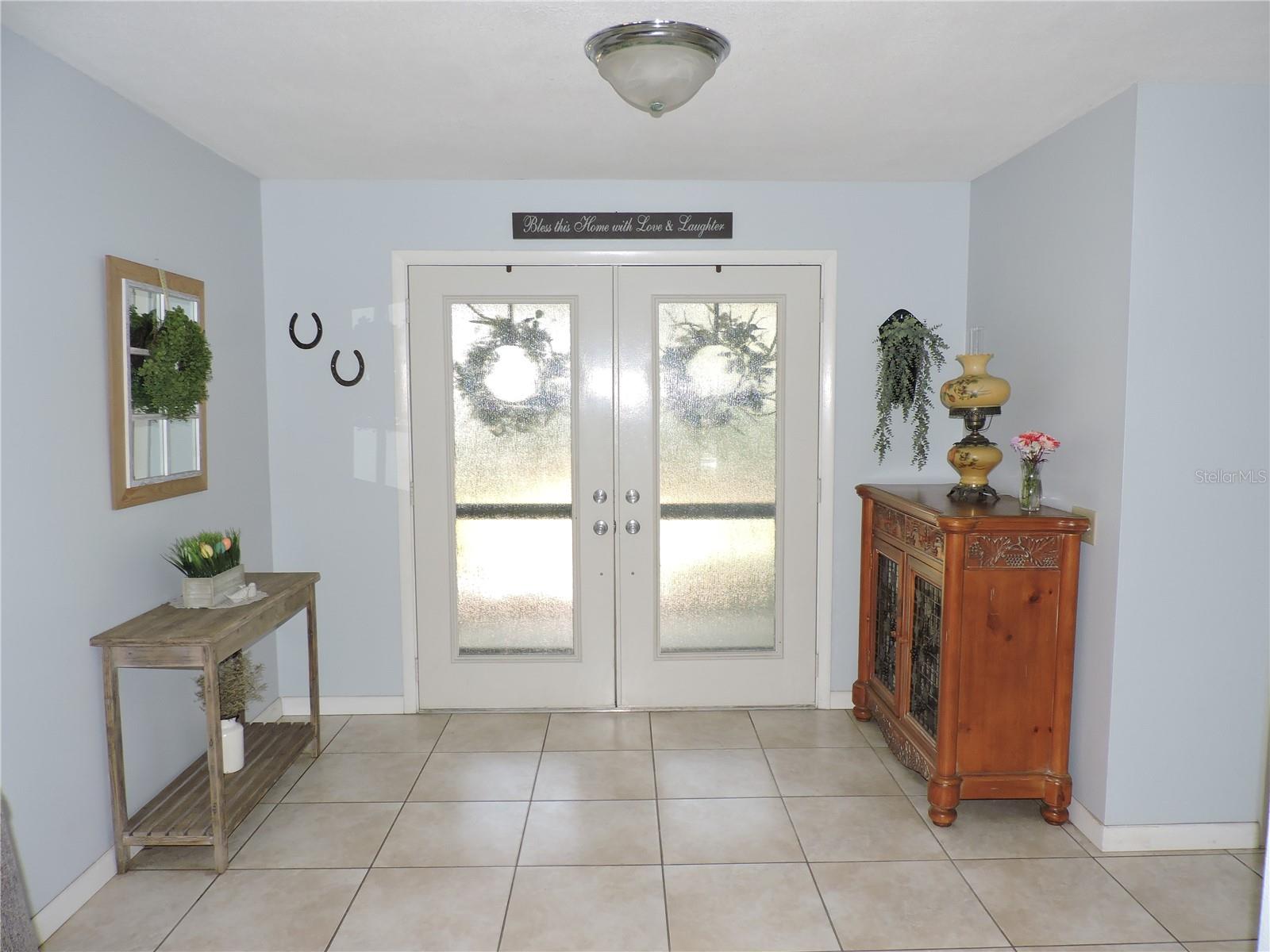 Image 6 of 47 For 882 Redwood Way