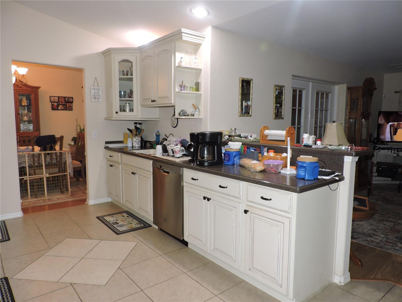 Image 11 of 44 For 9365 Lemon Drive