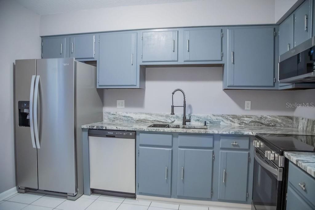 Image 10 of 40 For 130 Johnson Avenue 206