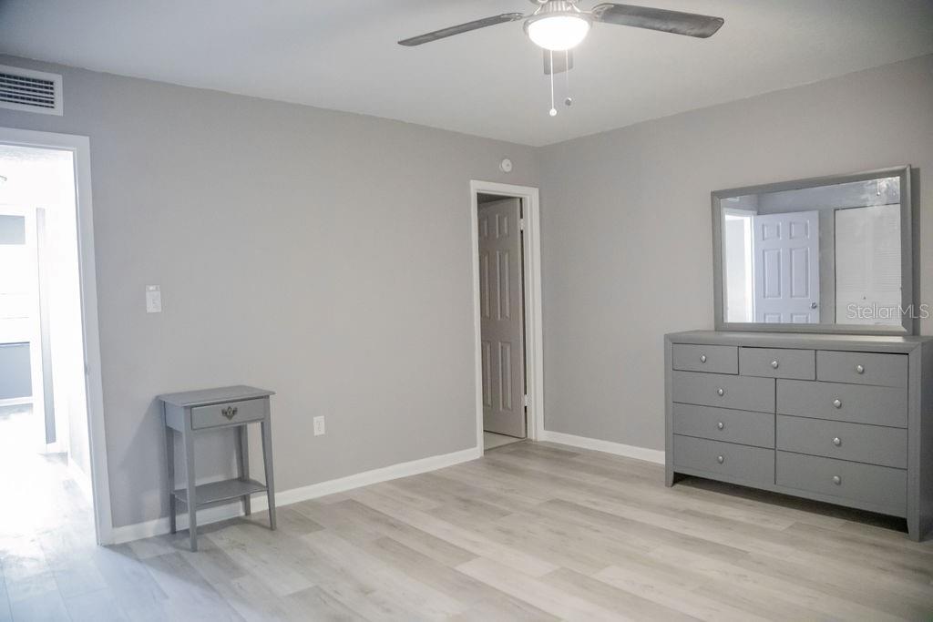 Image 30 of 40 For 130 Johnson Avenue 206