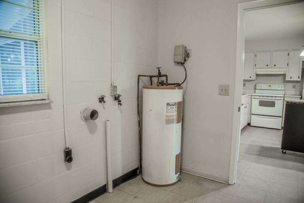 Image 10 of 54 For 4725 Kayworth Road