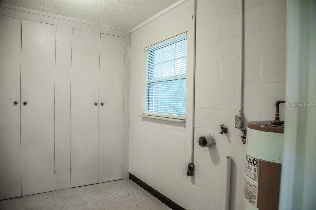 Image 11 of 54 For 4725 Kayworth Road