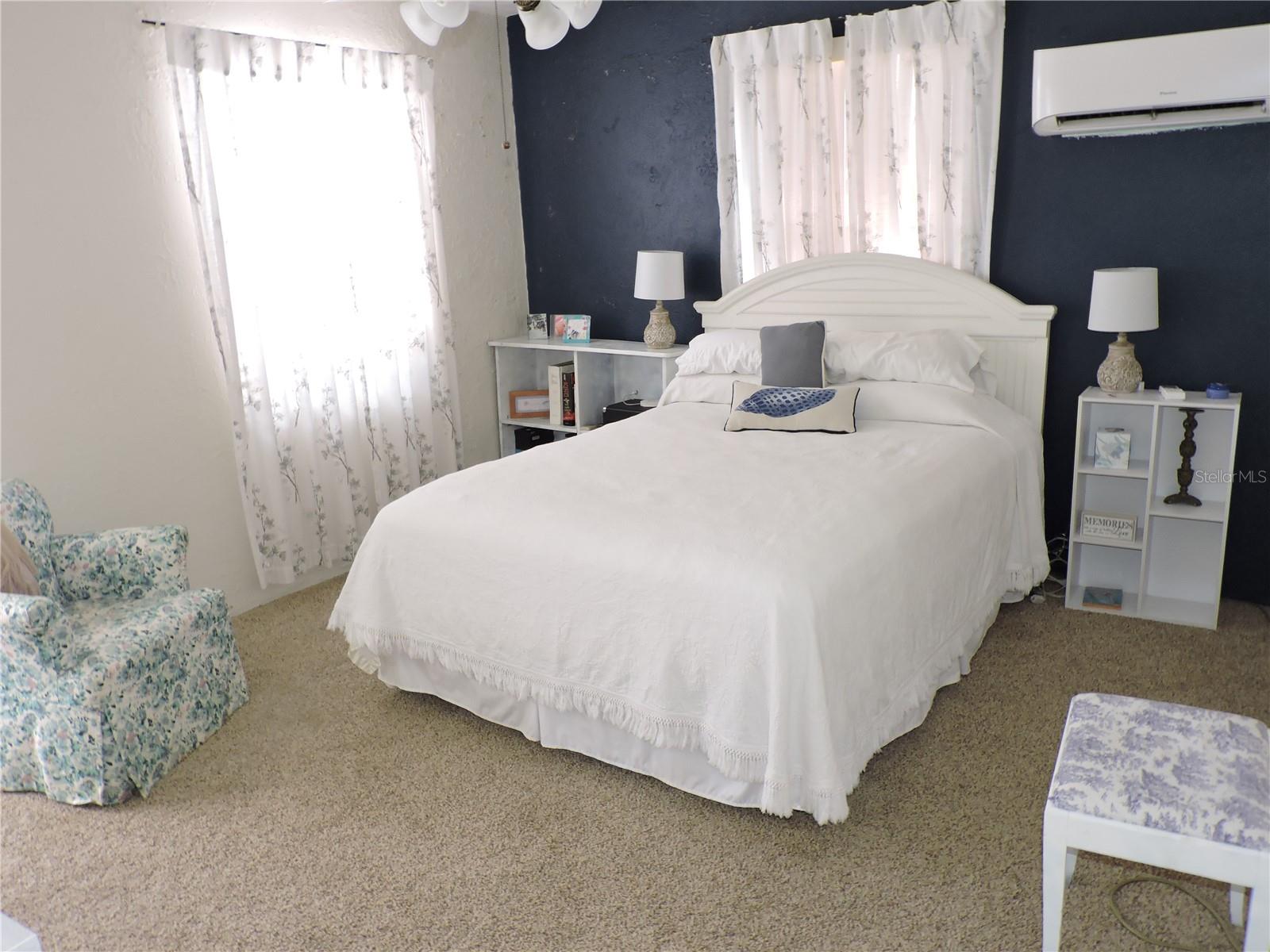 Listing photo id 19 for 7254 Wisteria Lane