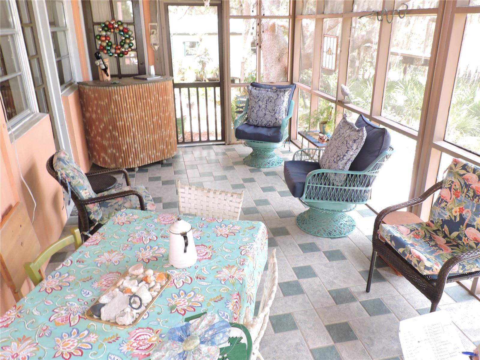 Listing photo id 36 for 7254 Wisteria Lane