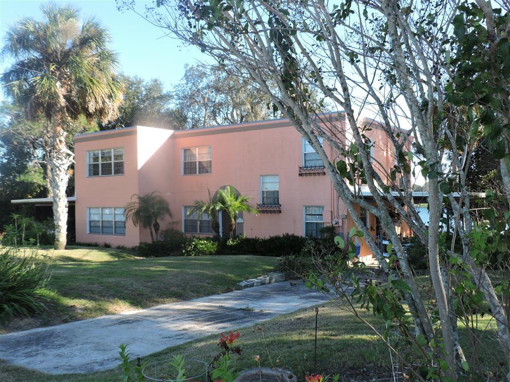 Listing photo id 2 for 7254 Wisteria Lane