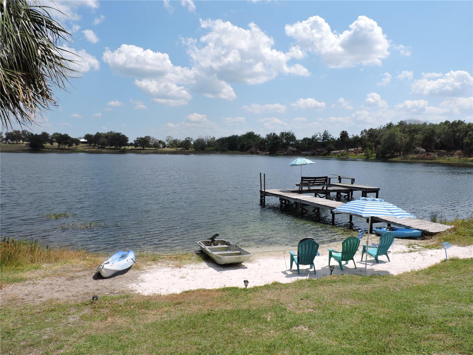 Listing photo id 7 for 7254 Wisteria Lane