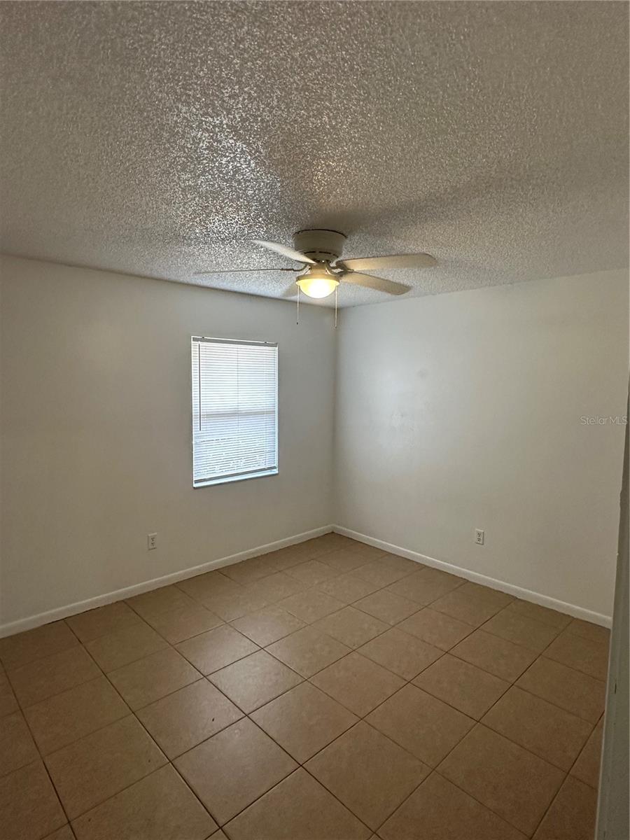 Image 7 of 8 For 2220 Leo Drive C