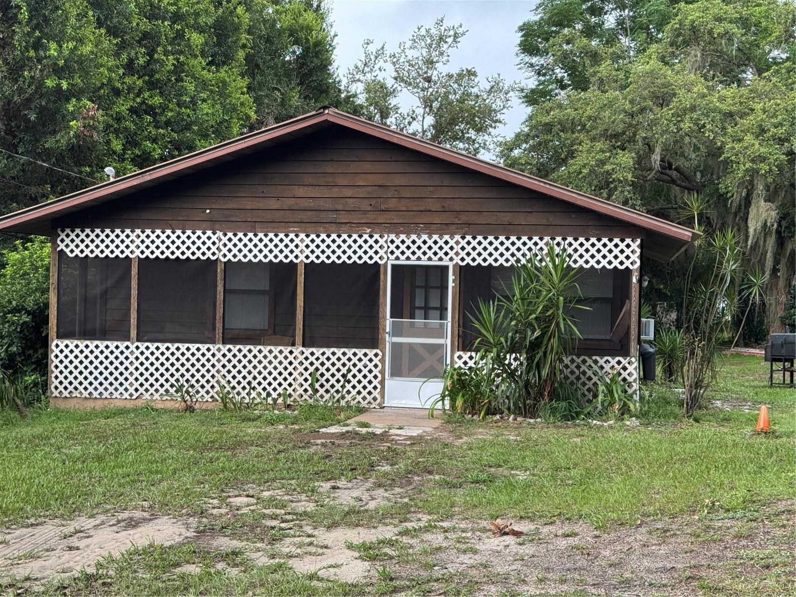 Image 2 of 13 For 224 Chesney Blvd