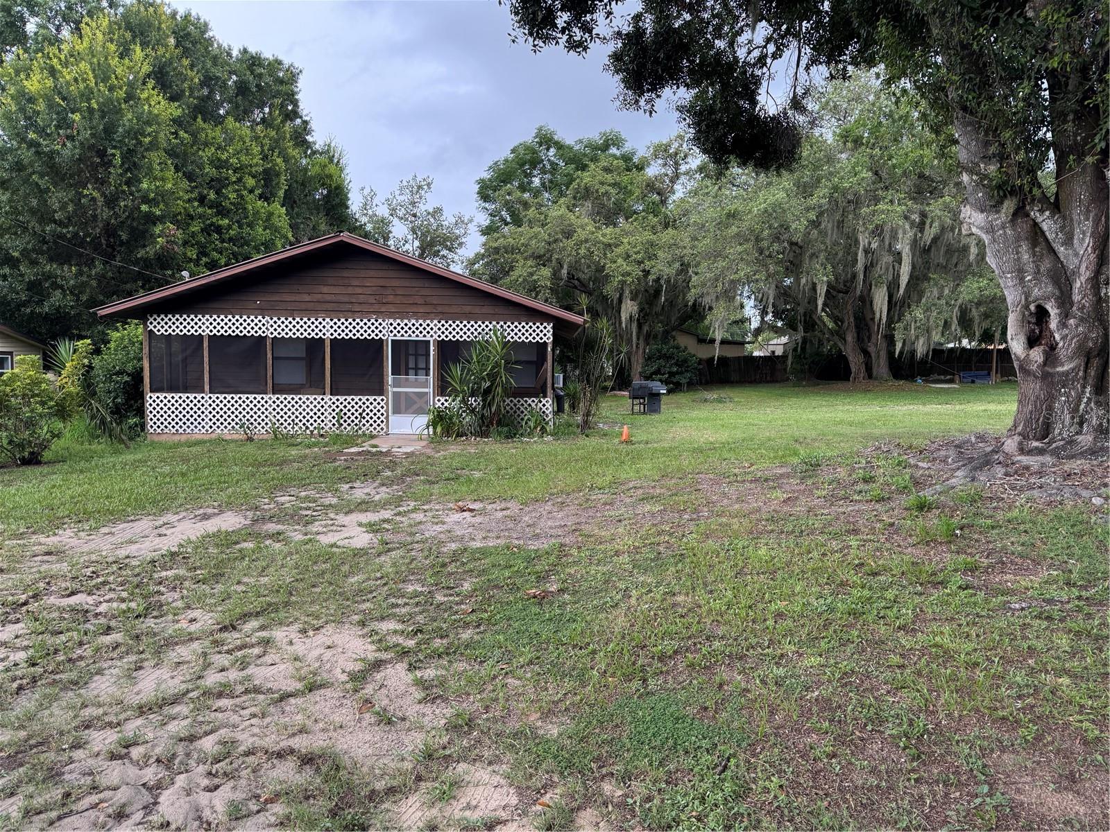 Image 3 of 13 For 224 Chesney Blvd