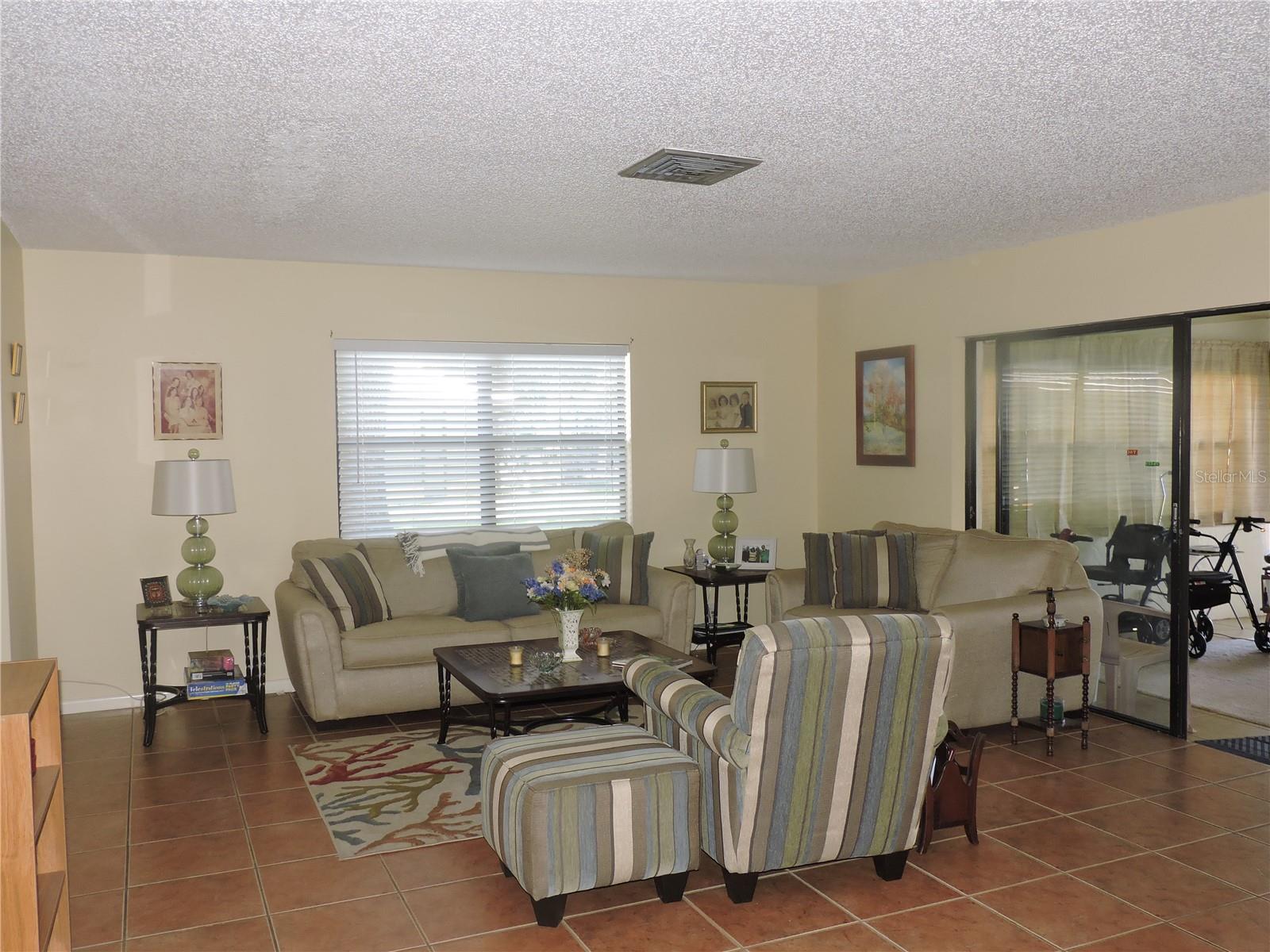 Image 7 of 46 For 1077 Medinah Way