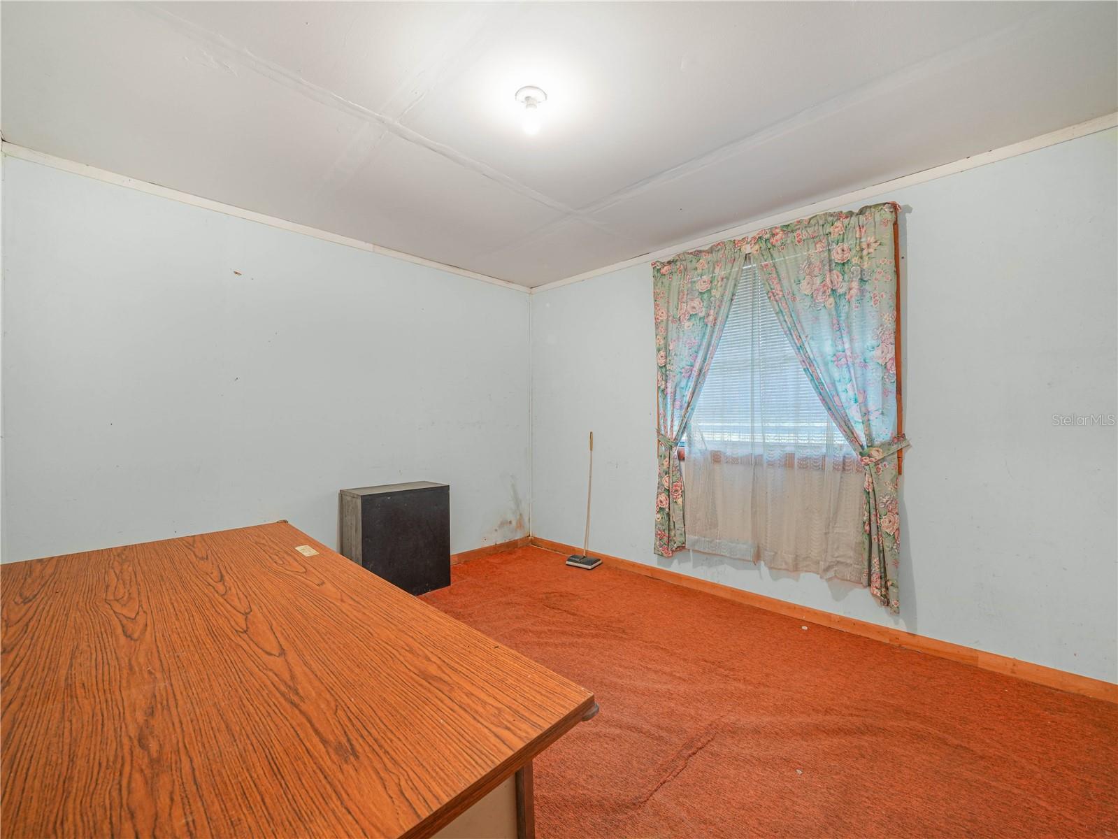 Image 13 of 43 For 715 Seminole Avenue