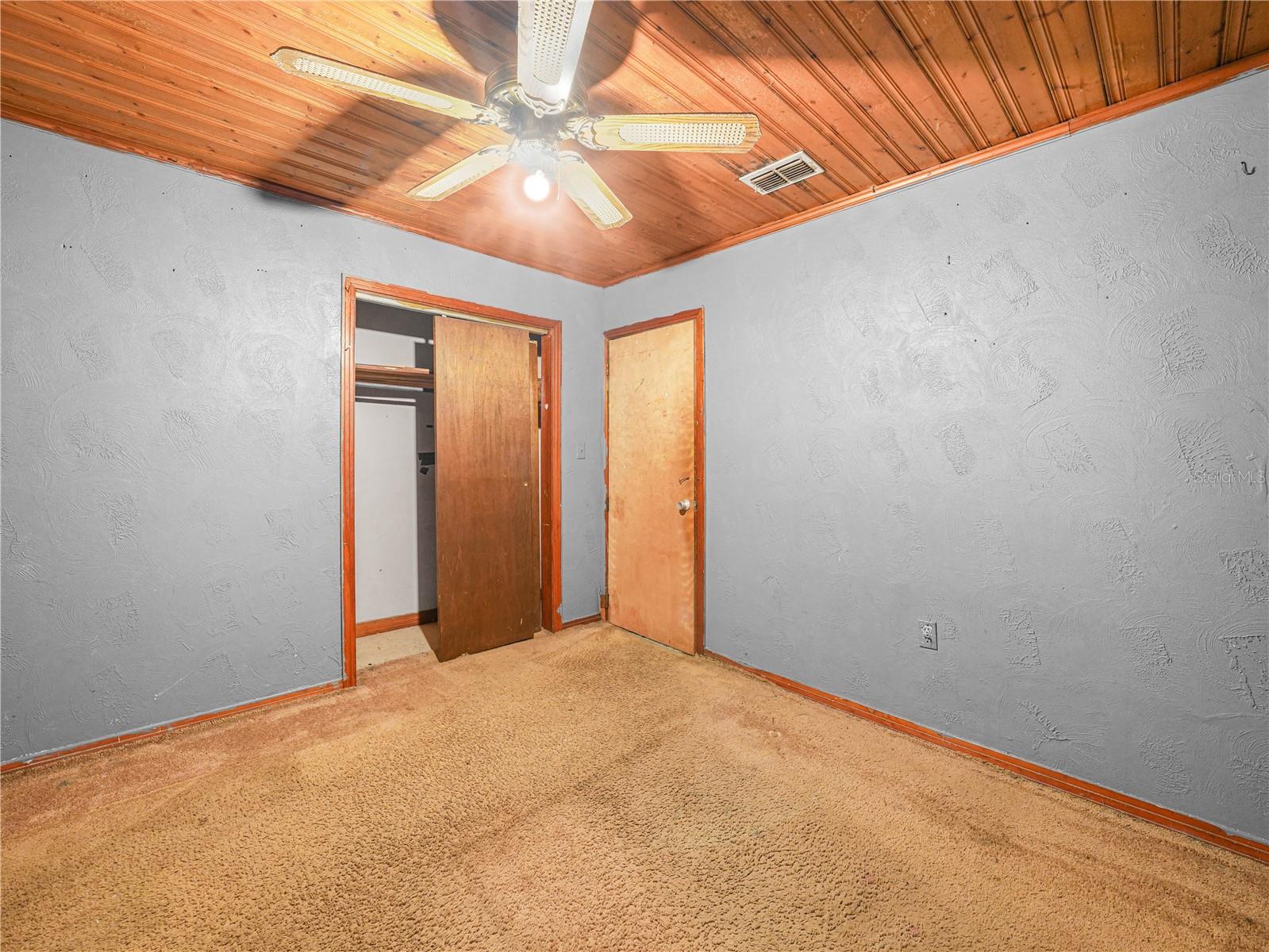 Image 30 of 43 For 715 Seminole Avenue