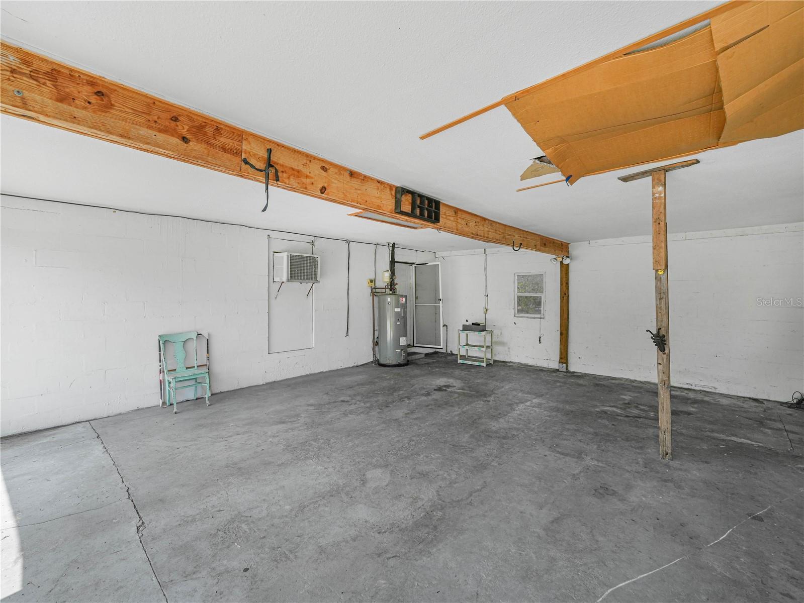 Image 34 of 43 For 715 Seminole Avenue