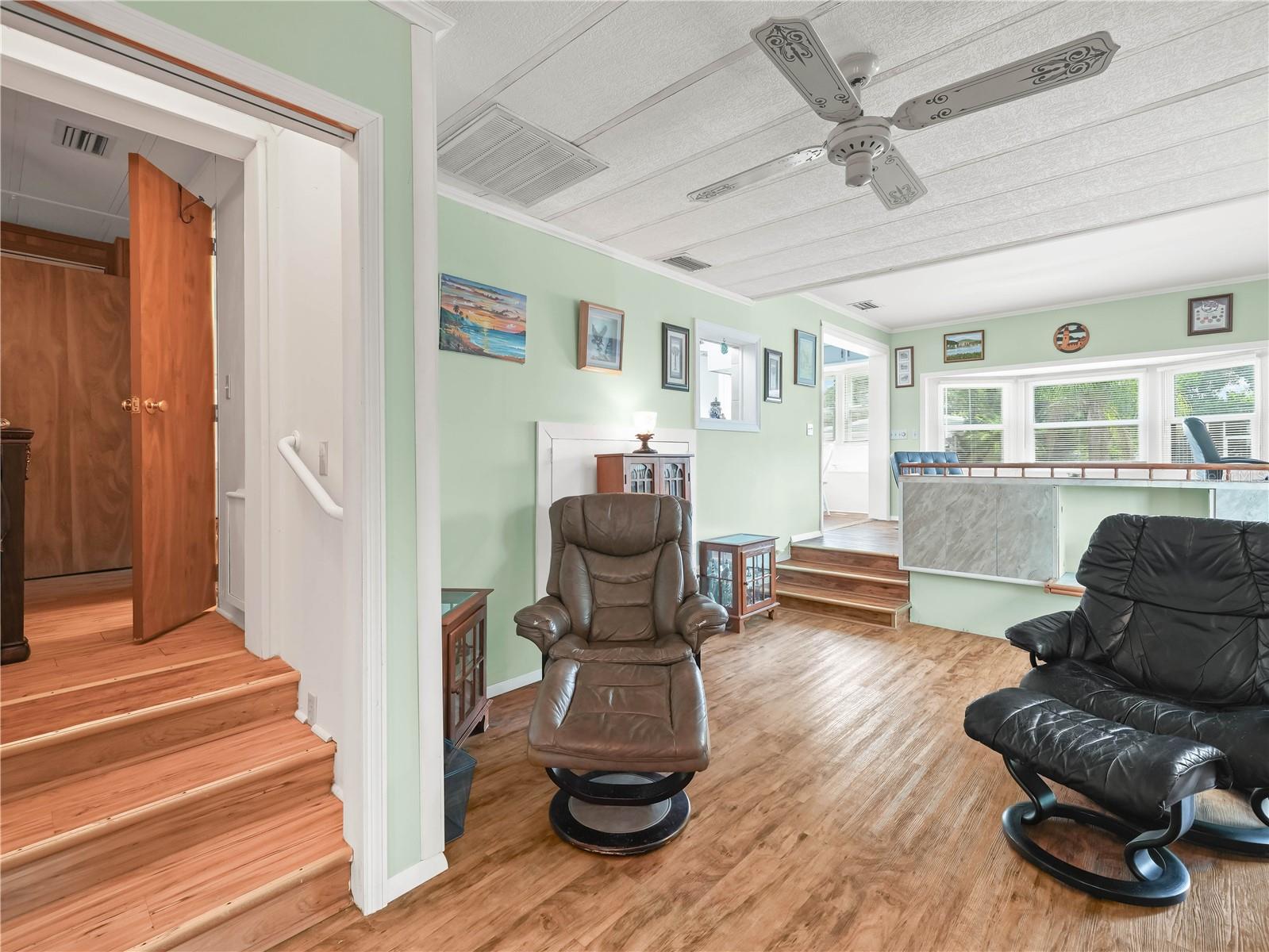Image 5 of 34 For 34 Silversides Street
