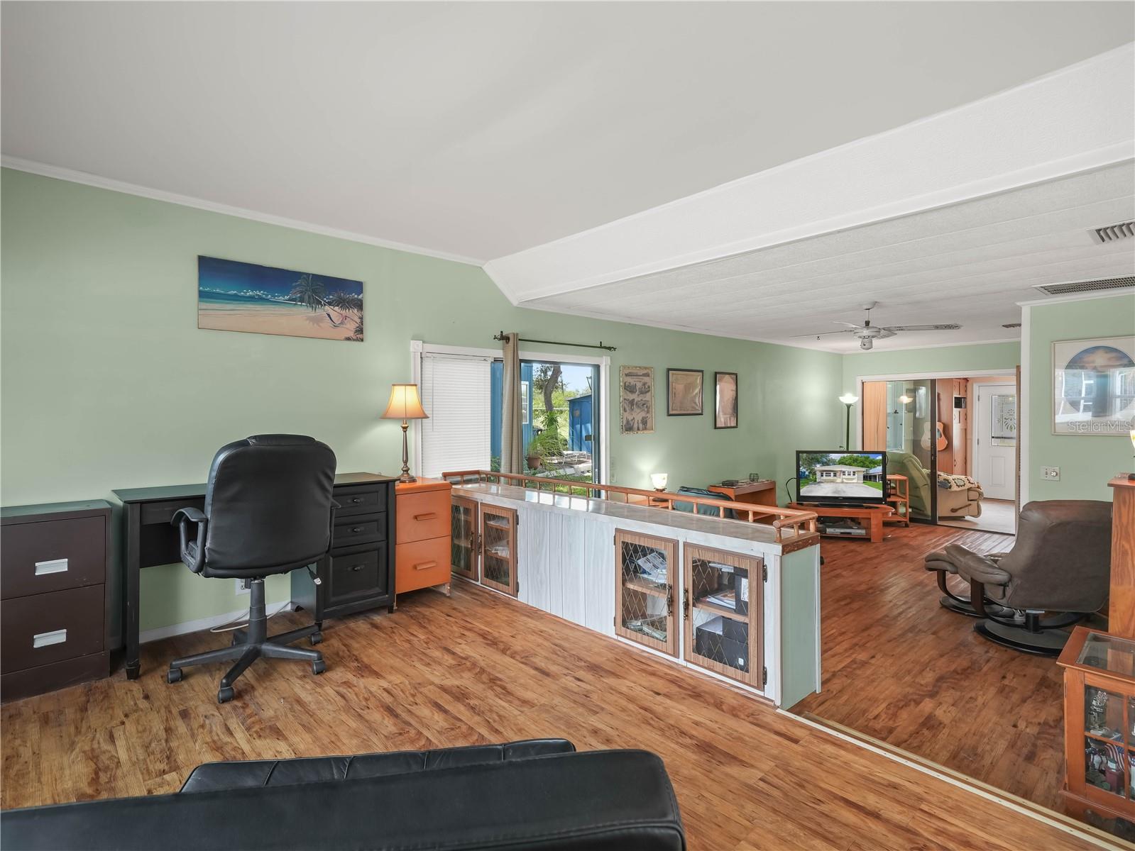 Image 7 of 34 For 34 Silversides Street