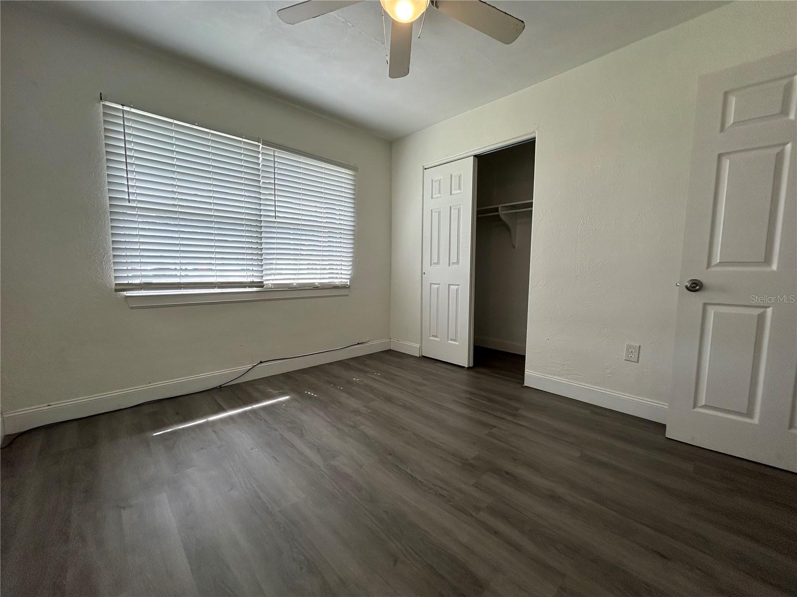Image 4 of 6 For 645 7th Street Ne 647