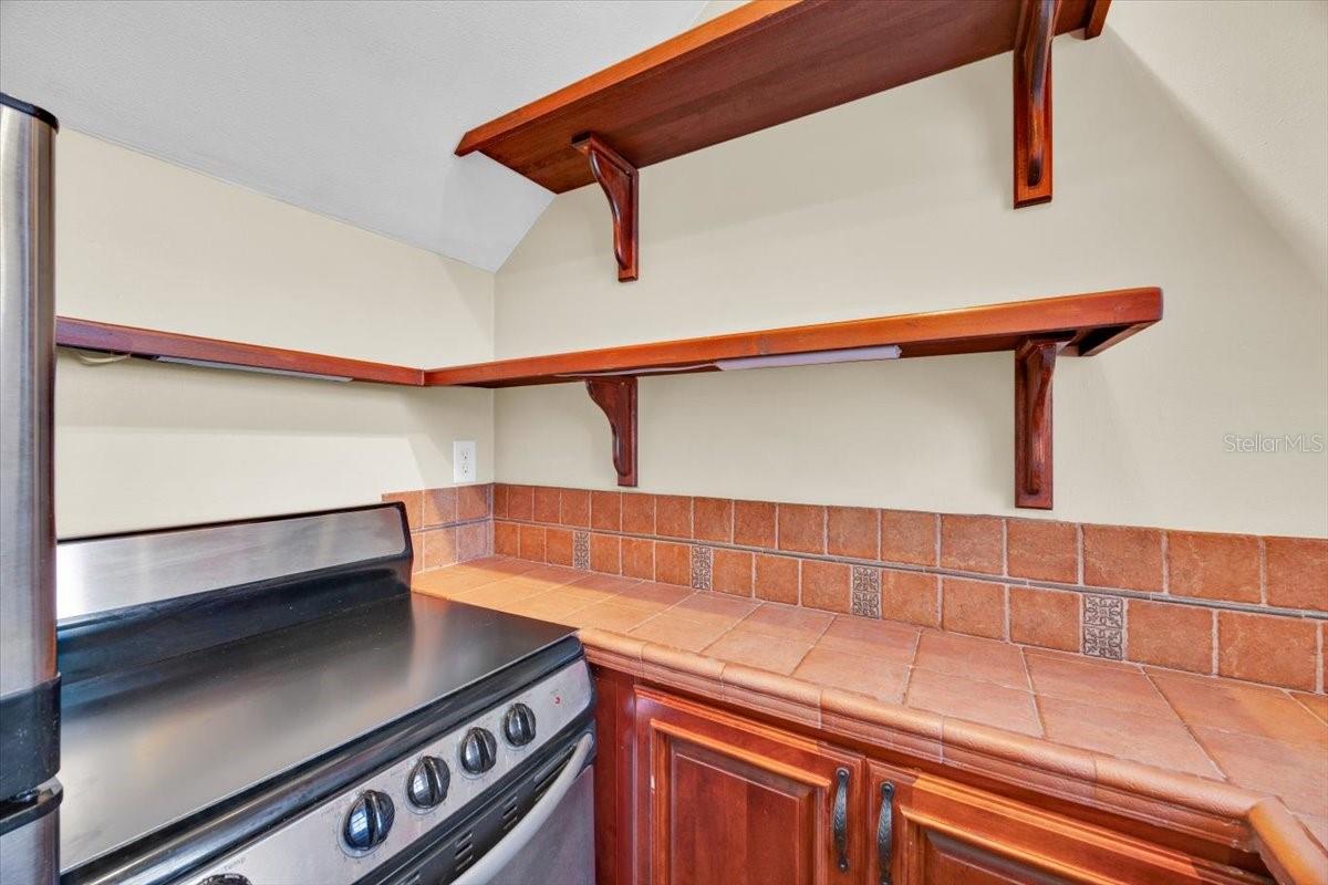 Image 13 of 17 For 1553 Highland Park Drive 2
