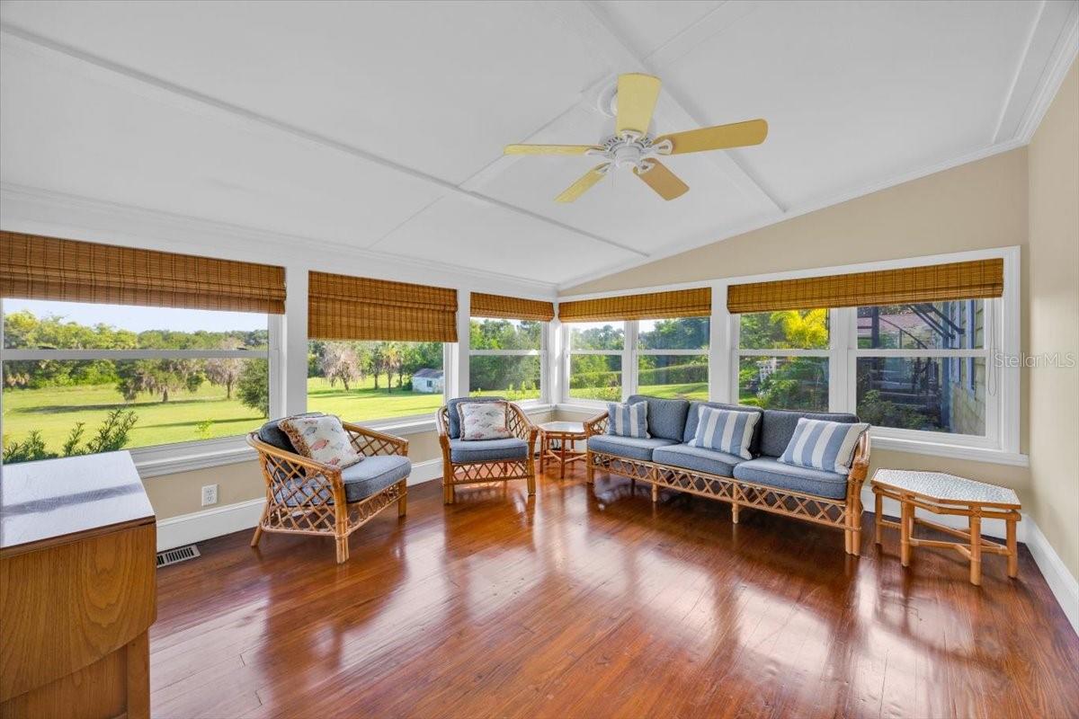 Image 14 of 17 For 1553 Highland Park Drive 2