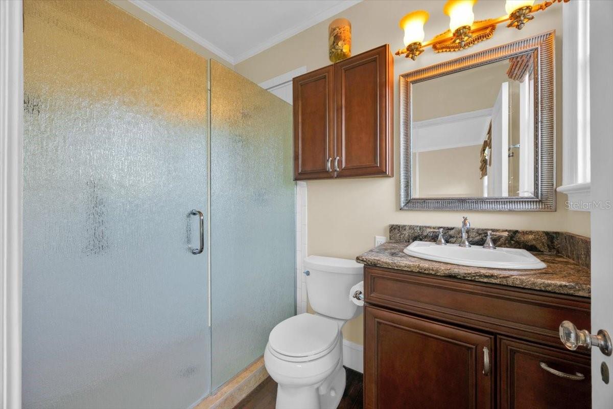 Image 6 of 17 For 1553 Highland Park Drive 2