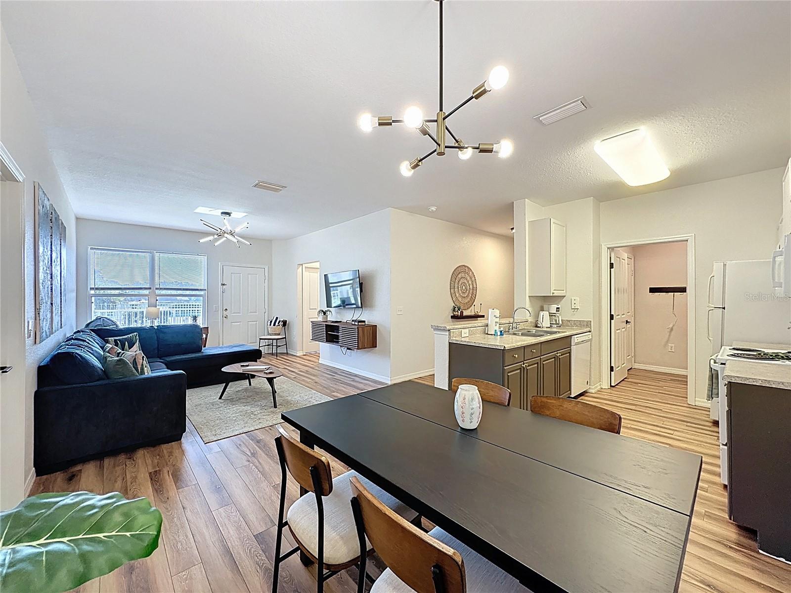 Image 13 of 40 For 5013 Hemingway Circle 5013
