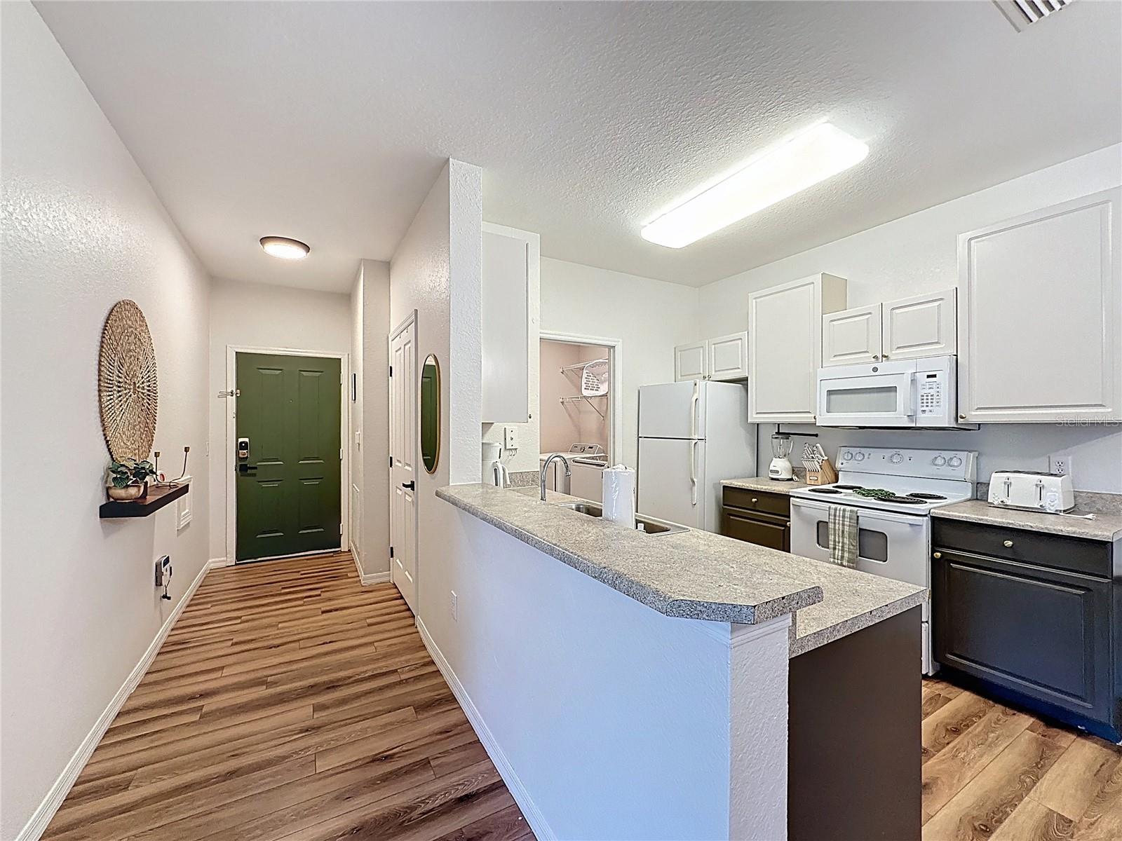Image 4 of 40 For 5013 Hemingway Circle 5013