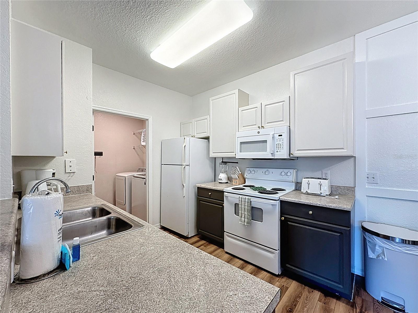 Image 7 of 40 For 5013 Hemingway Circle 5013