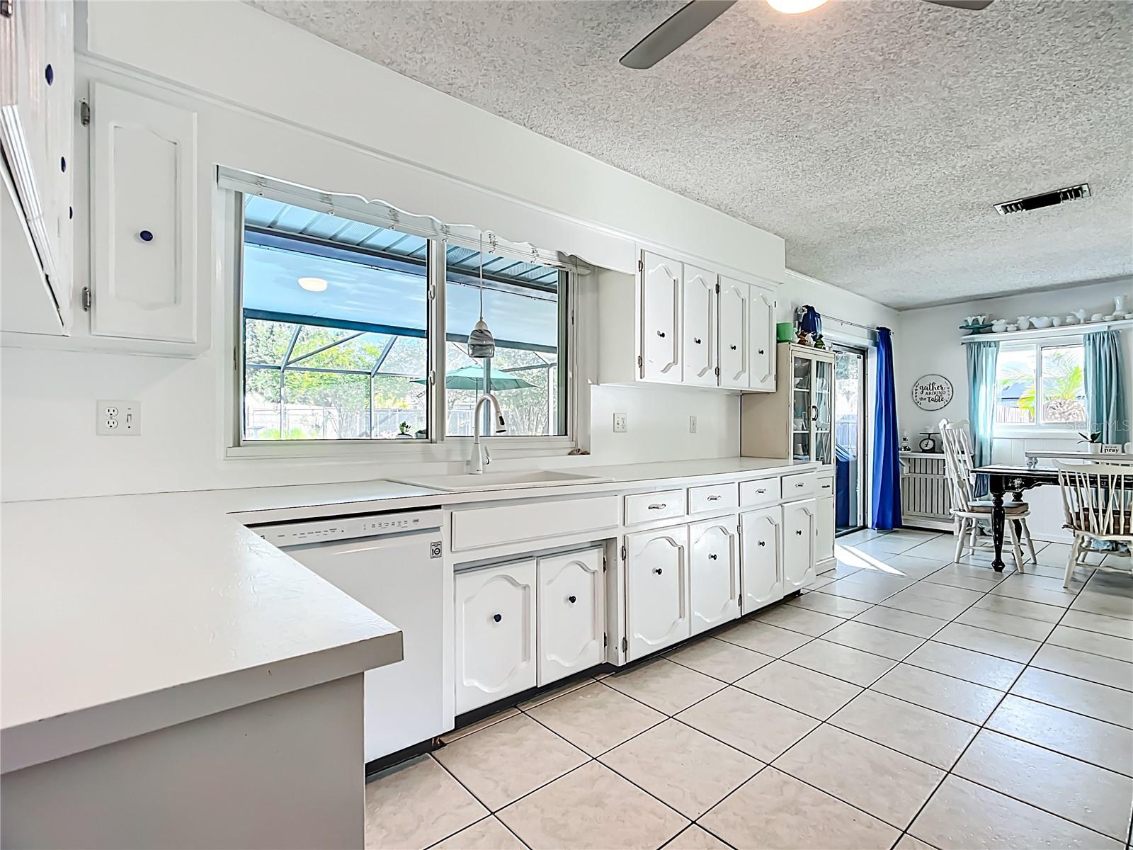 Image 13 of 49 For 1125 Cephia Street