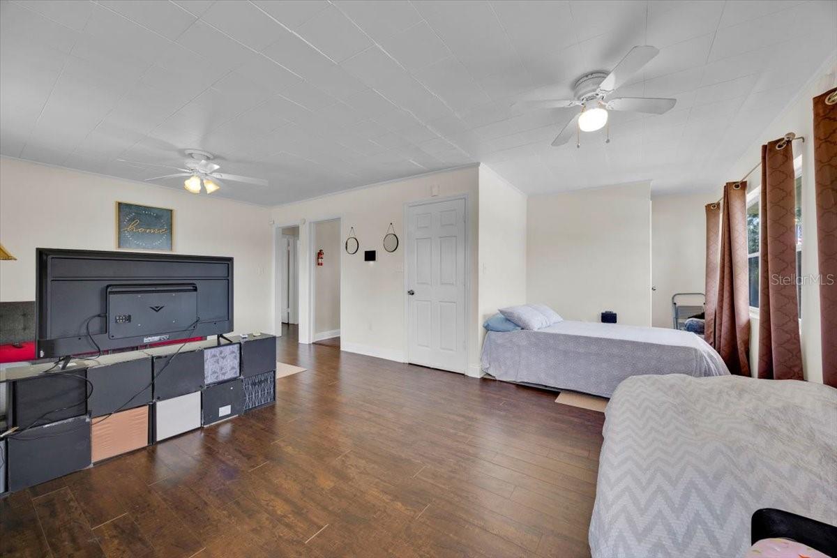 Image 16 of 43 For 6900 Miami Drive
