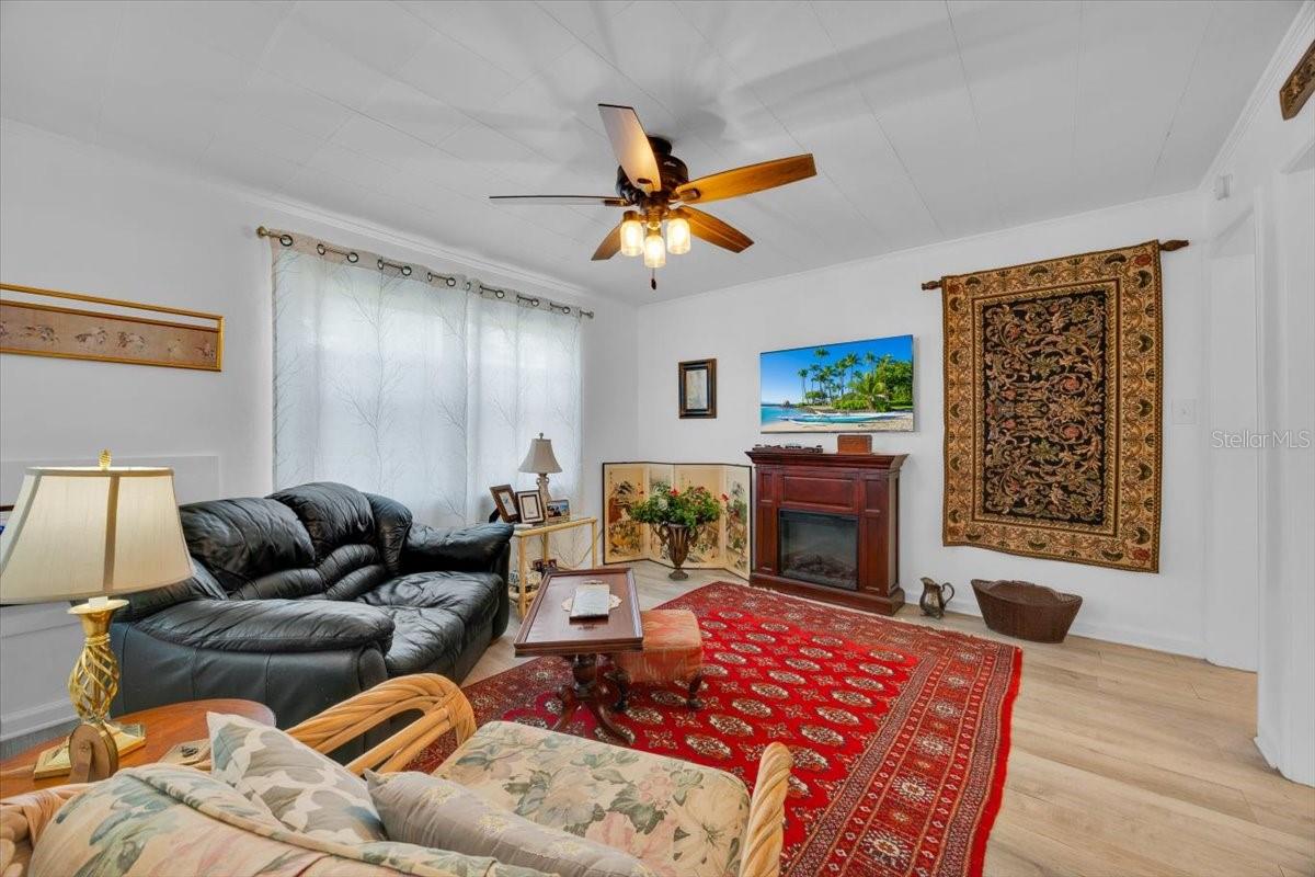 Image 5 of 43 For 6900 Miami Drive