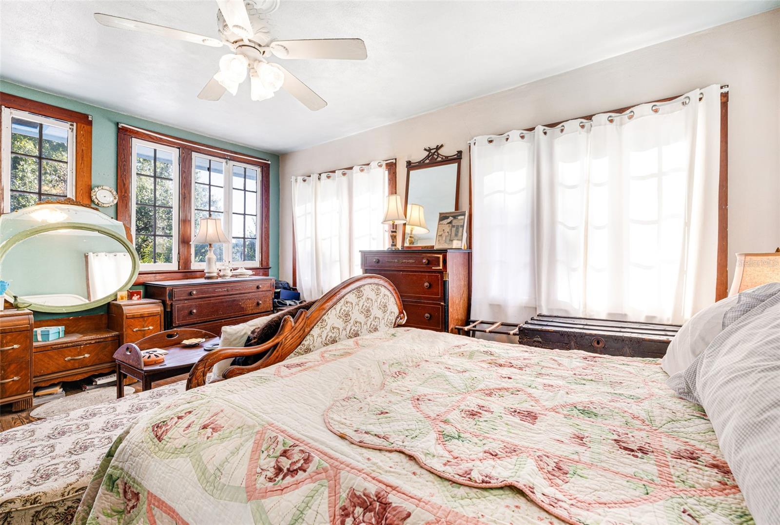 Image 21 of 56 For 62 Prospect Avenue