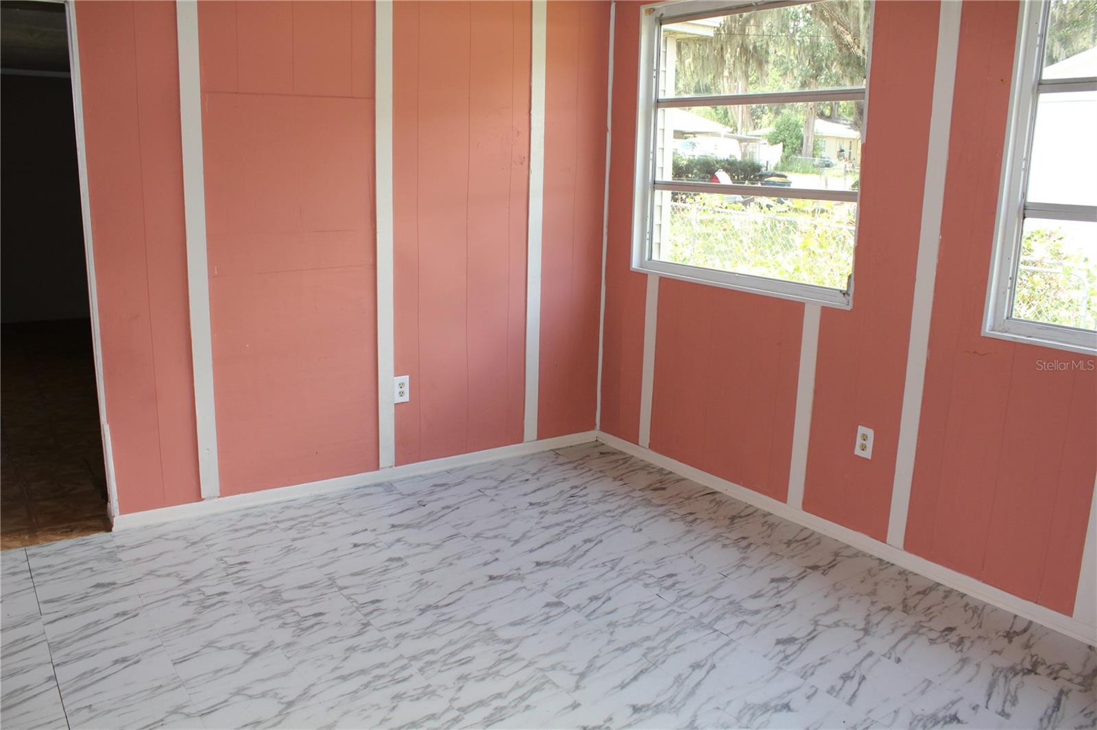 Image 5 of 19 For 1890 Valencia Drive
