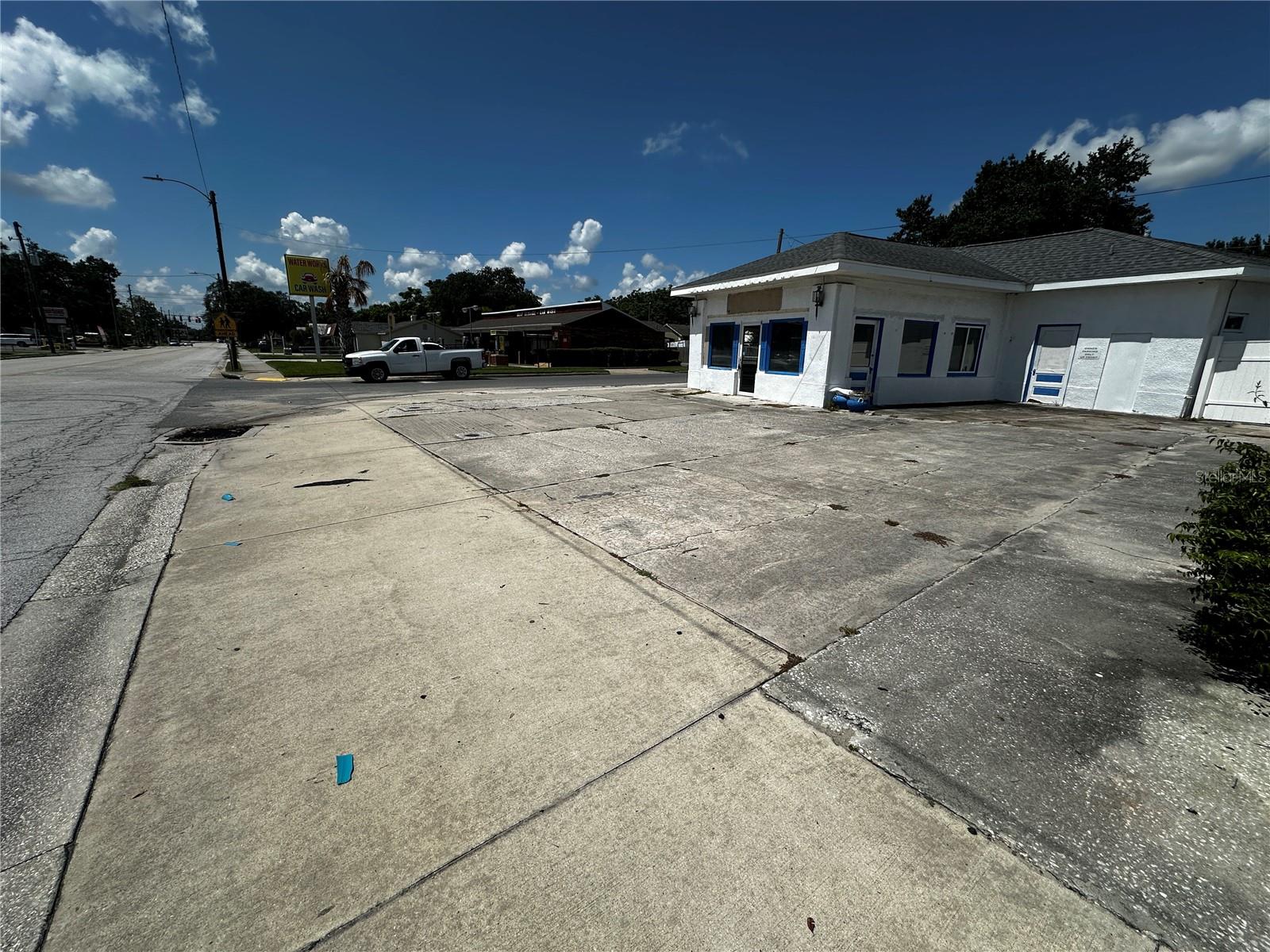 Image 4 of 8 For 240 1st Street