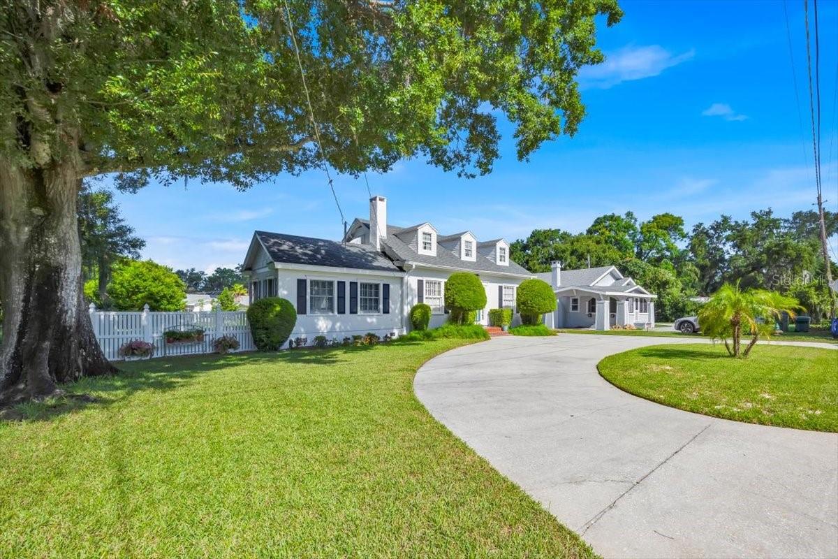 Details for 945 7th Street Nw, WINTER HAVEN, FL 33881