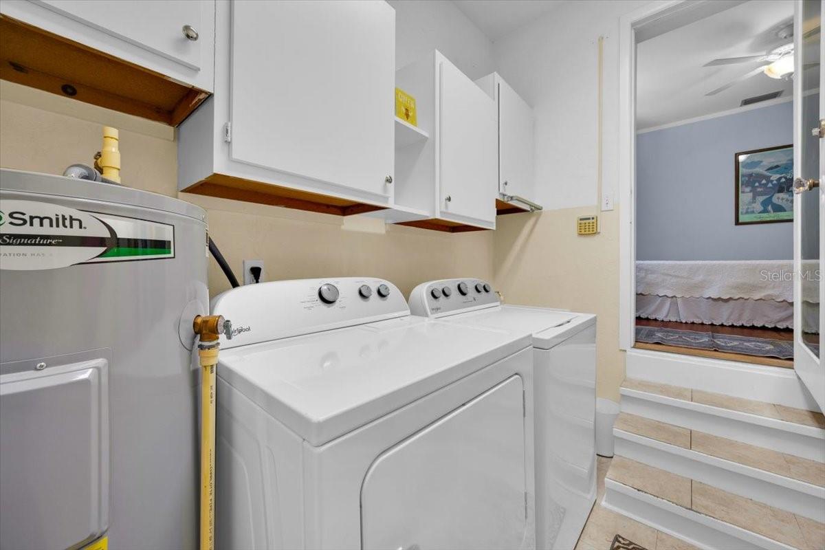Image 20 of 41 For 945 7th Street Nw