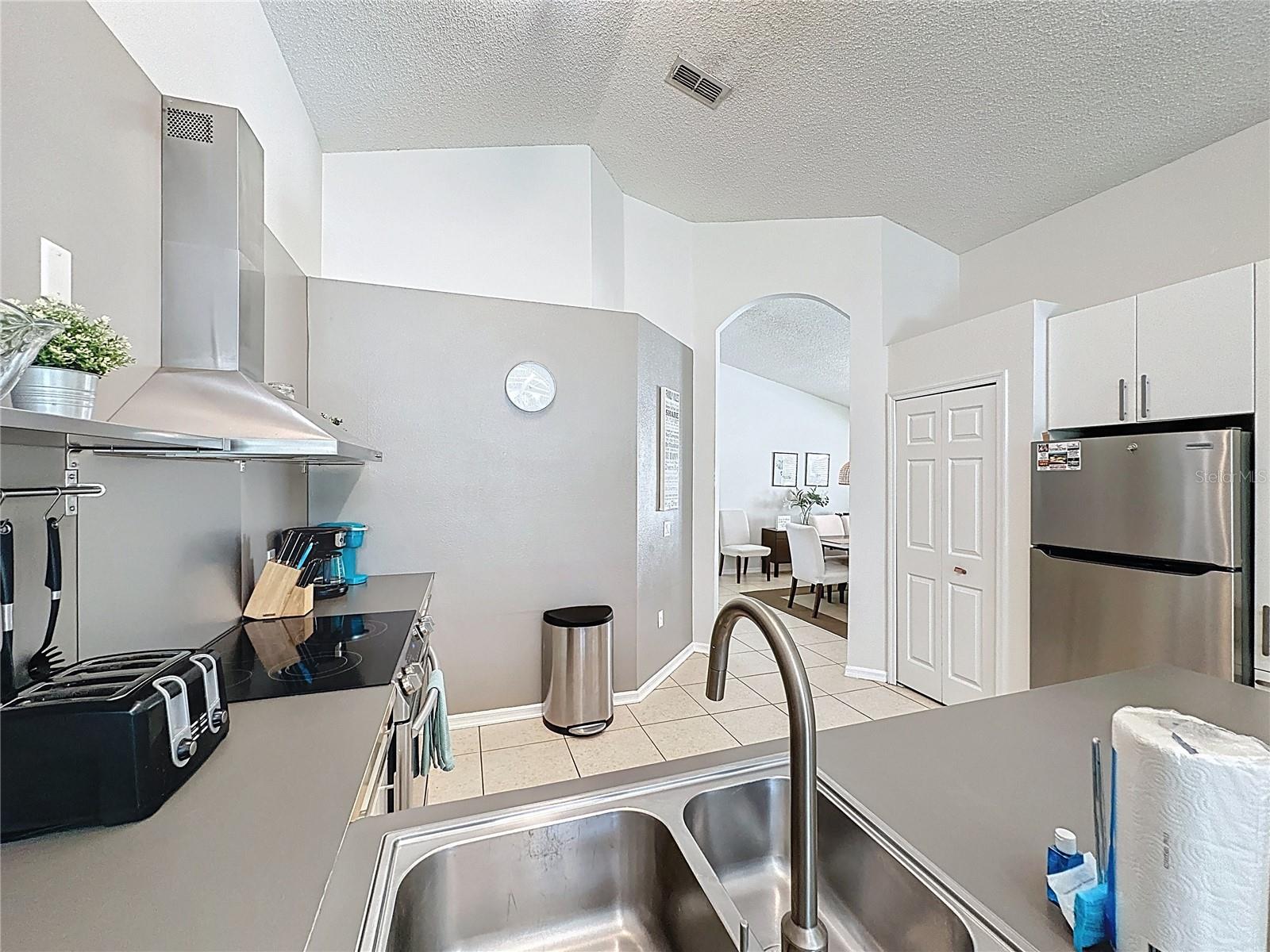 Image 19 of 82 For 1521 Gulf Vue Drive