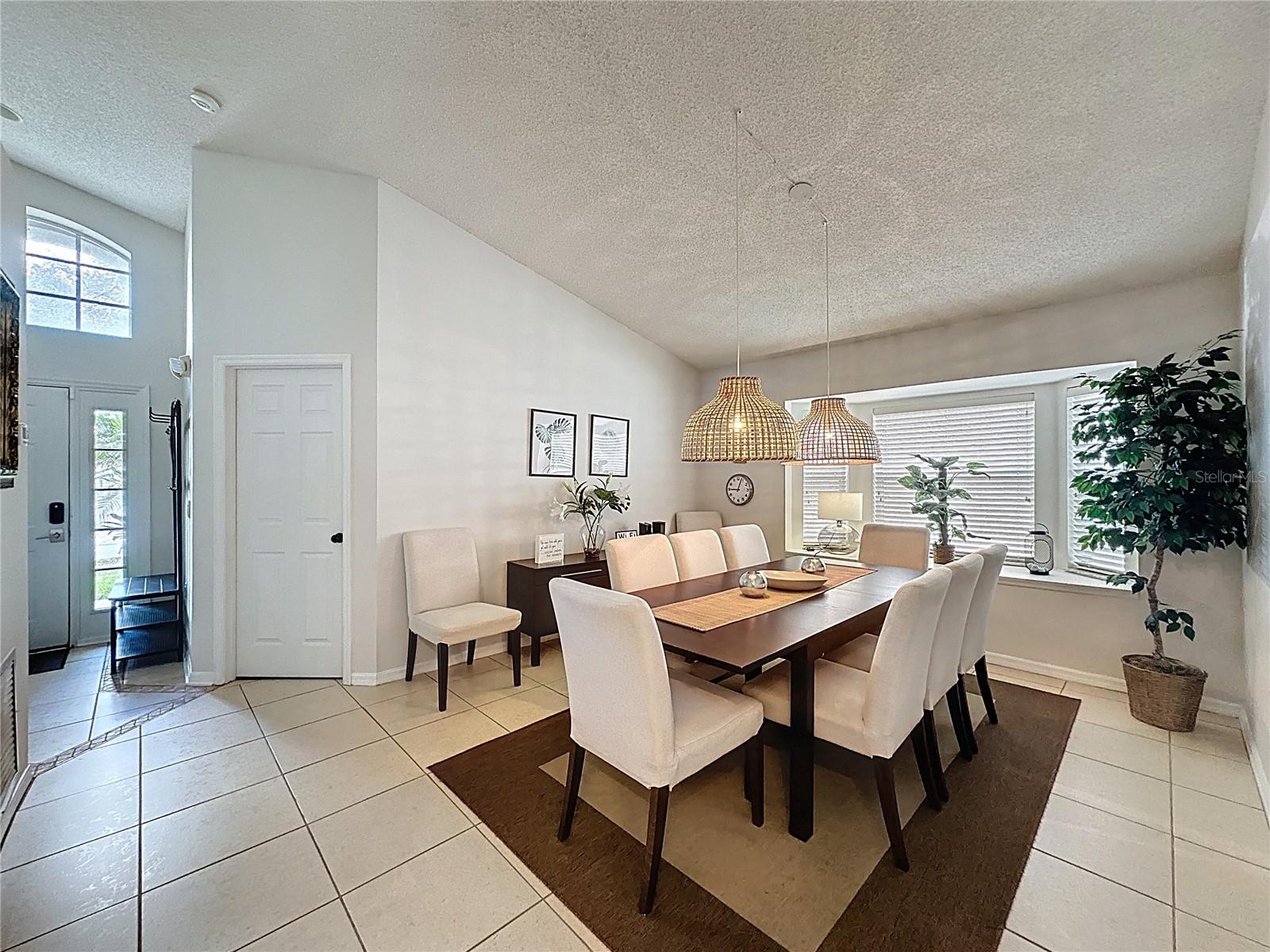 Image 9 of 82 For 1521 Gulf Vue Drive