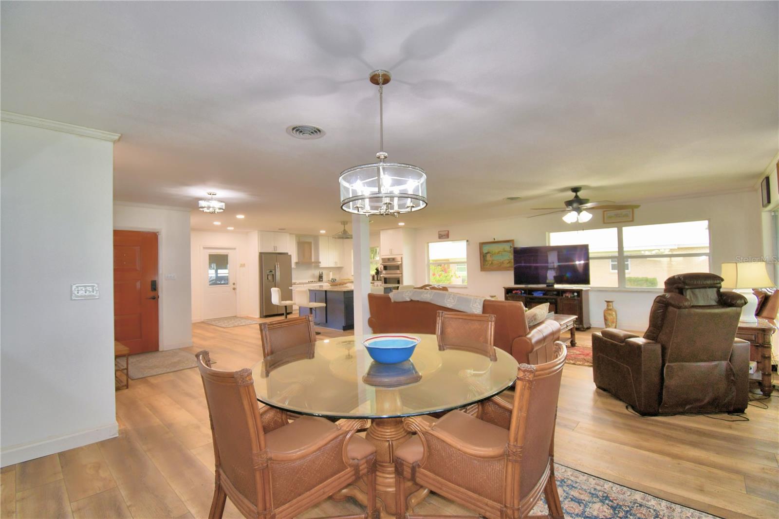 Image 17 of 44 For 823 Lake Reedy Boulevard