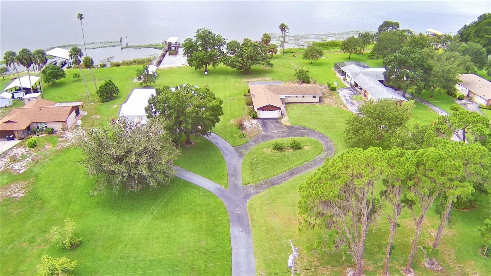Image 3 of 44 For 823 Lake Reedy Boulevard