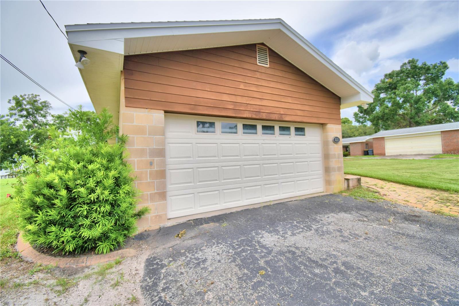 Image 42 of 44 For 823 Lake Reedy Boulevard