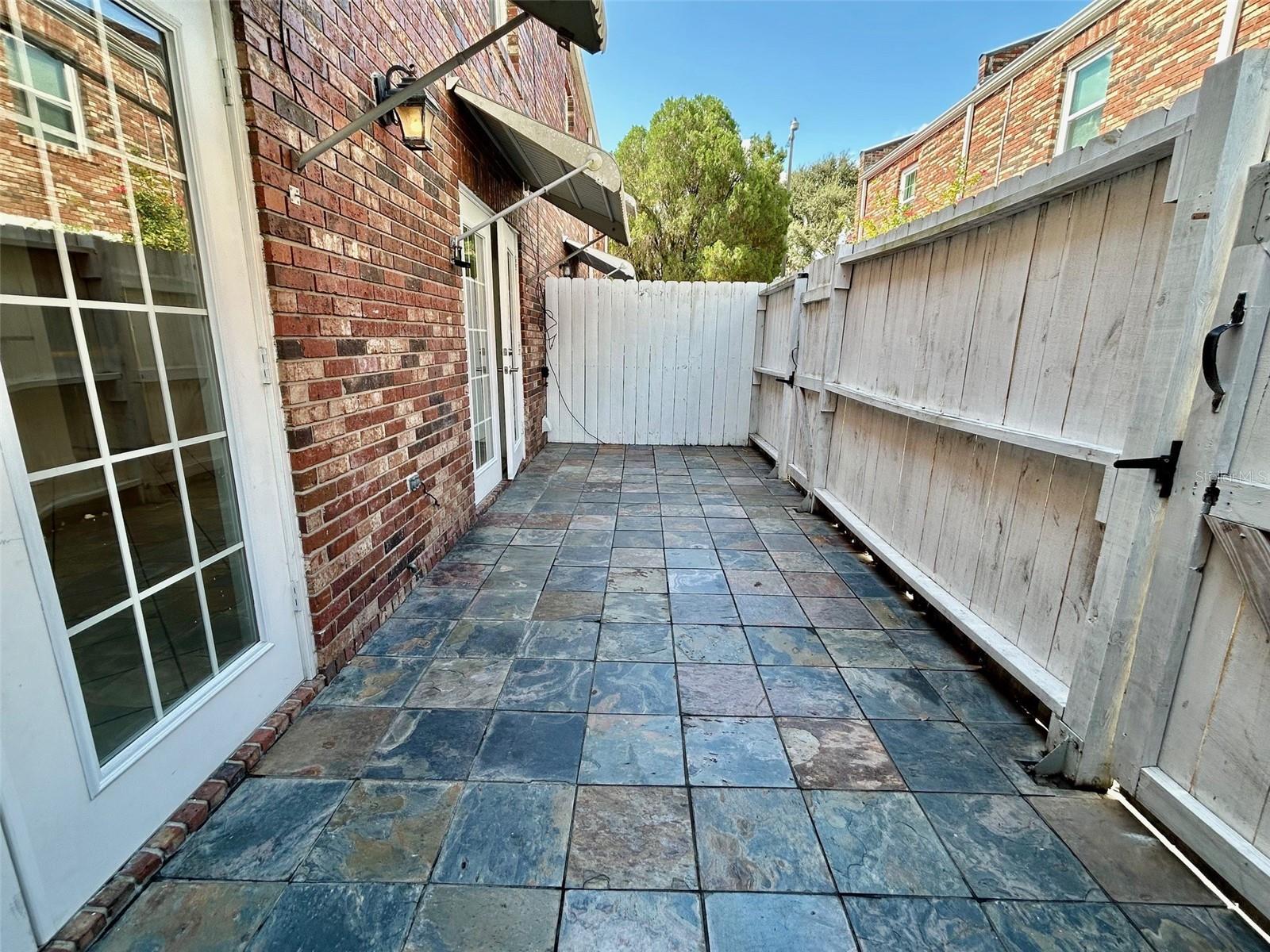 Image 2 of 19 For 5850 Cypress Gardens Boulevard 403