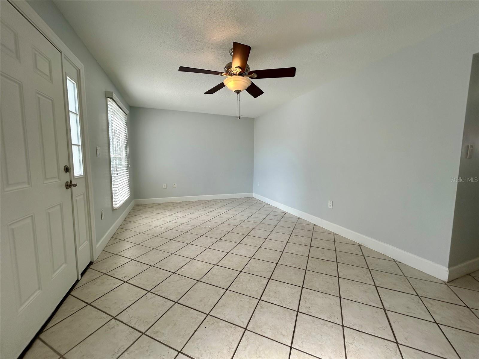 Image 3 of 19 For 5850 Cypress Gardens Boulevard 403