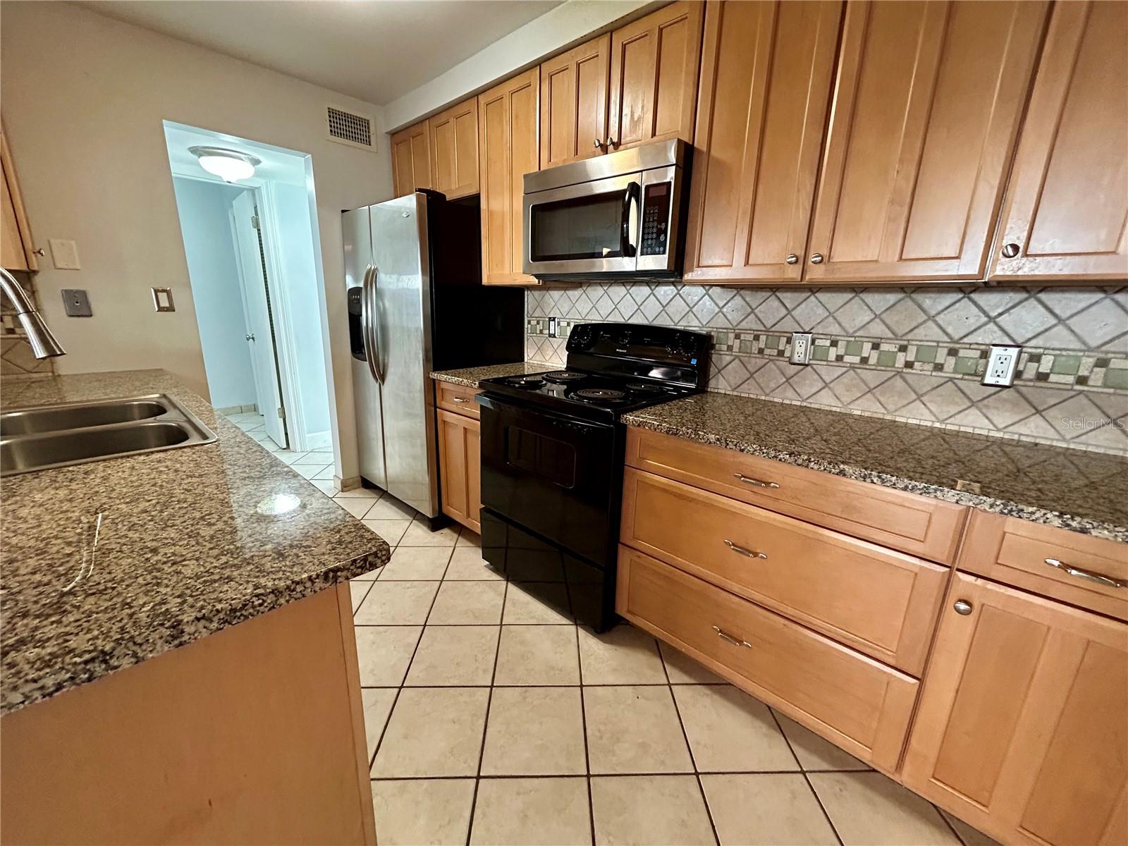 Image 6 of 19 For 5850 Cypress Gardens Boulevard 403